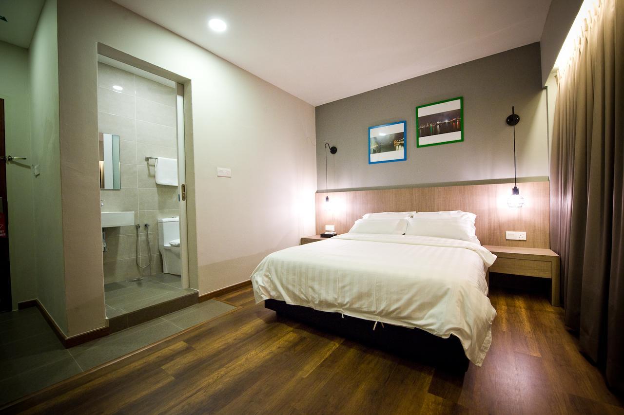 Riverside Boutique Hotel Kuantan Exterior photo